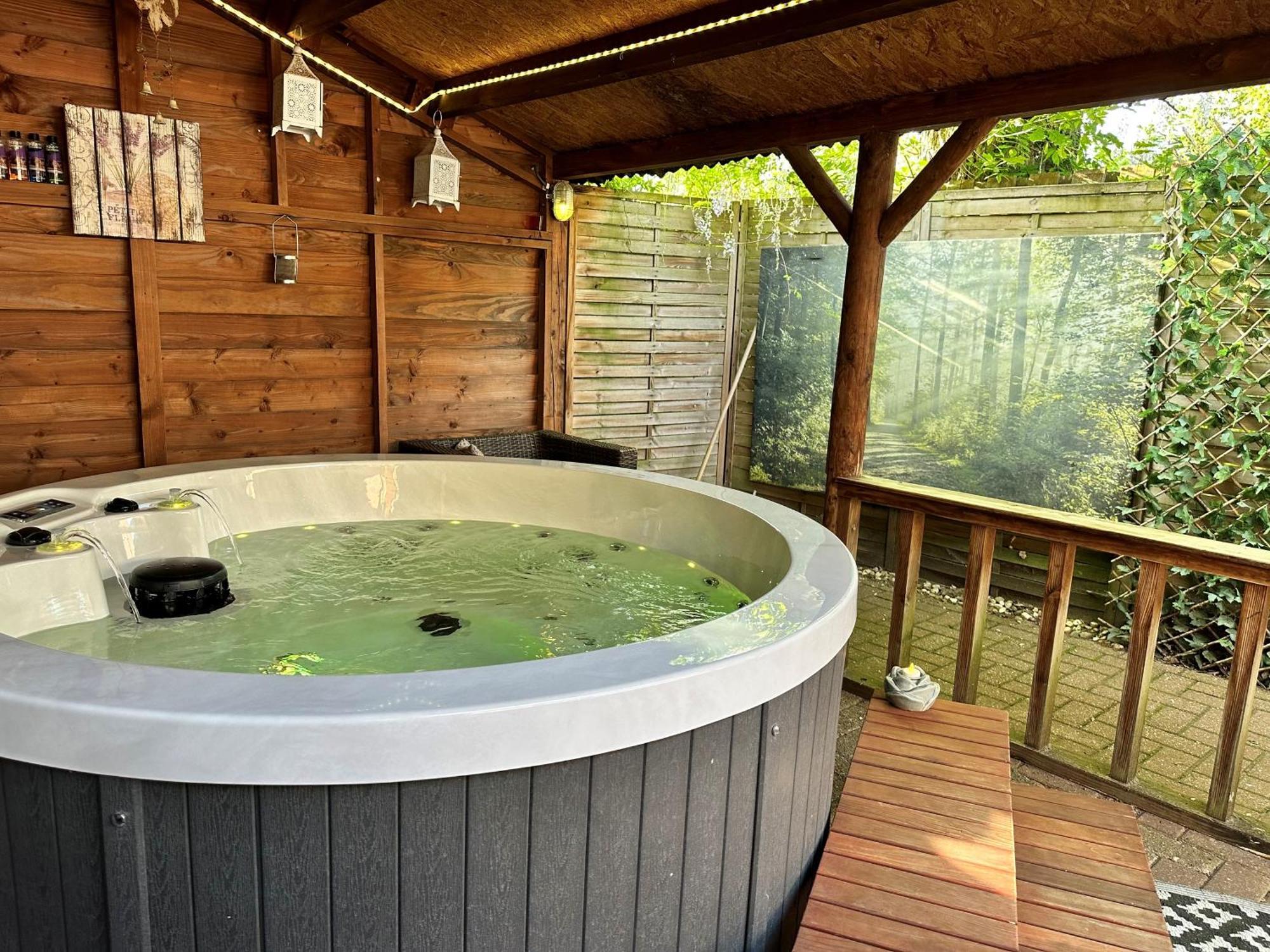 Maroah Spa En Wellness Overnachting Бокстел Экстерьер фото